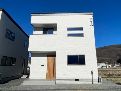 諏訪市四賀 Bのトップ画像